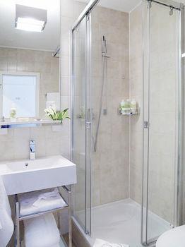 Visionapartments Chemin Des Epinettes - Contactless Check-In Lausanne Ngoại thất bức ảnh